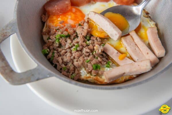 ไข่กระทะ เมนูเริ่มต้นมื้อเช้า ทำง่ายอร่อยมาก